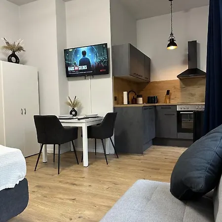 Ferienwohnung Lorenz Mit Kostenlosem Parkplatz Netflix Boxspringbett Kueche Magdeburg Exterior photo