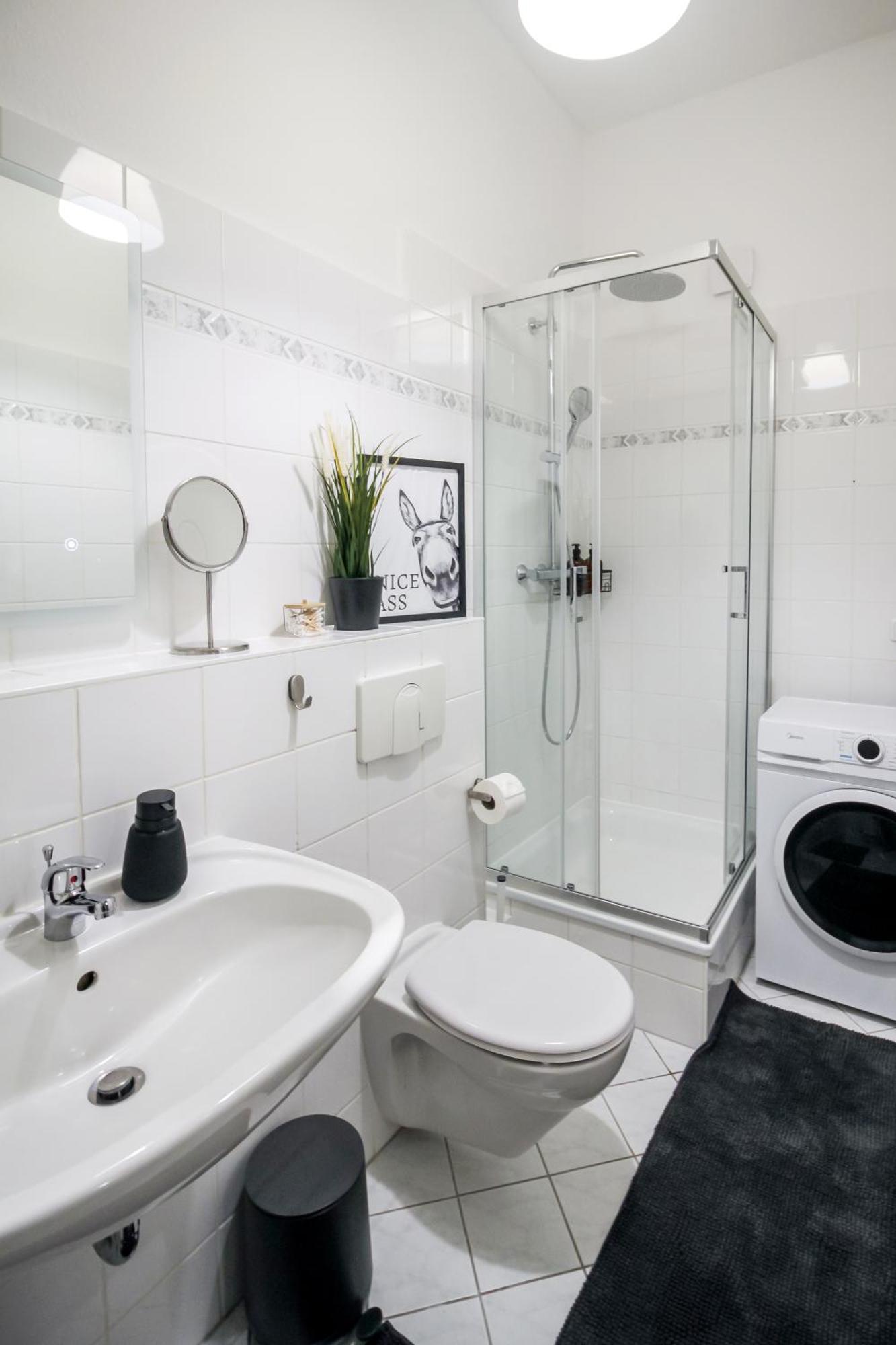 Lorenz Mit Kostenlosem Parkplatz Netflix Boxspringbett Kueche Apartment *